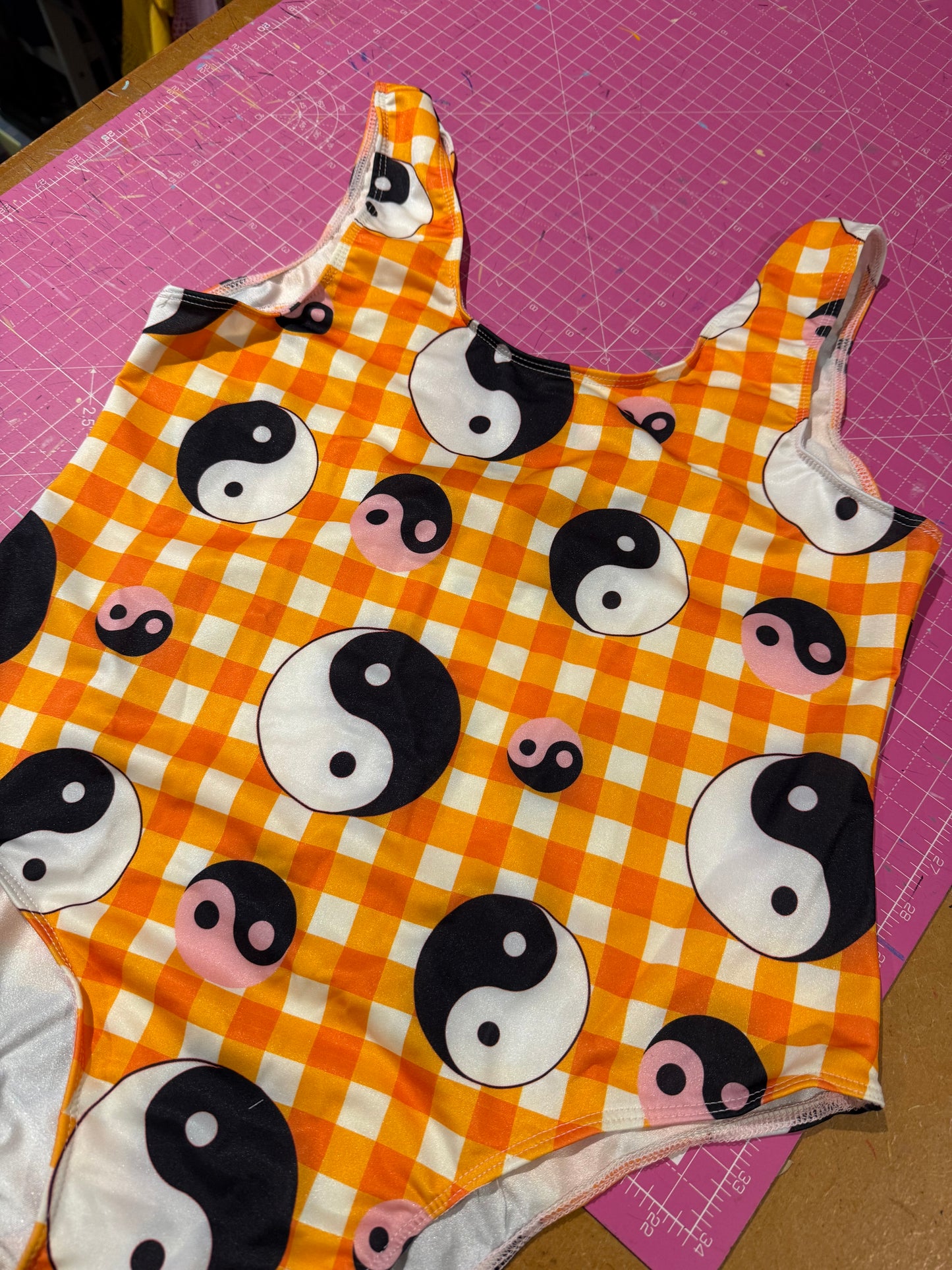 Sample sale// UK SIZE 16 Orange ying yang, leotard