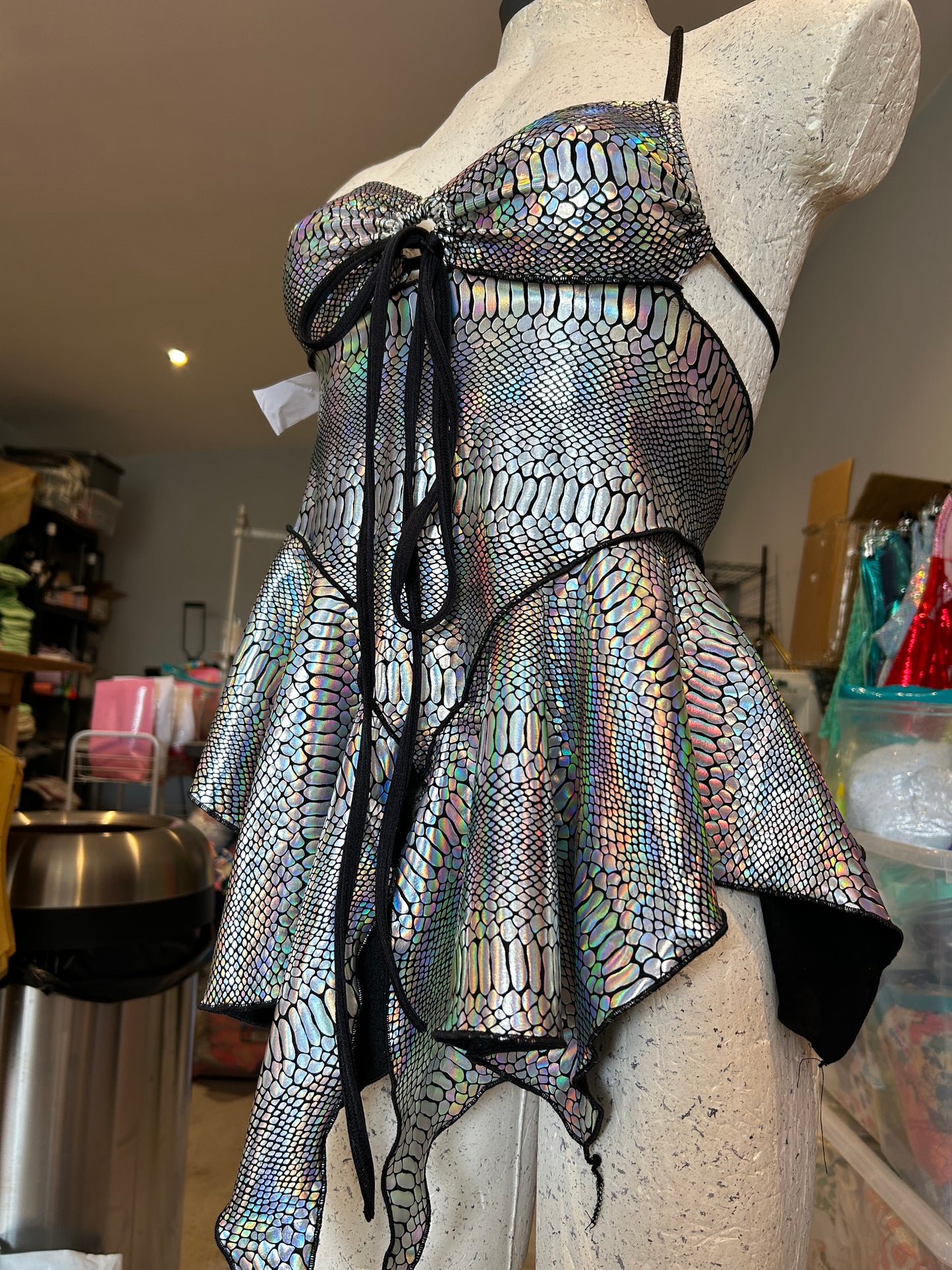(R2S) UK 14- Silver Holo python