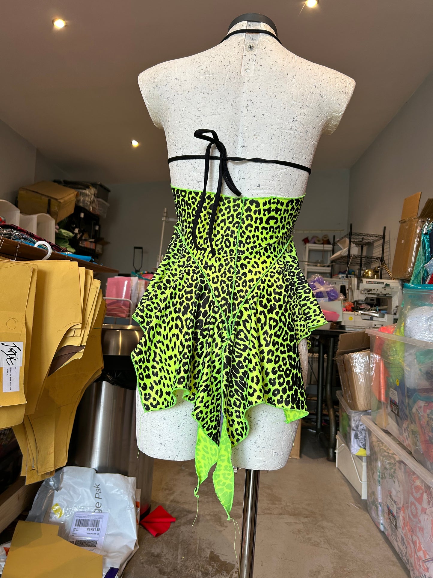 (R2S) UK 10 -Neon Green Leopard