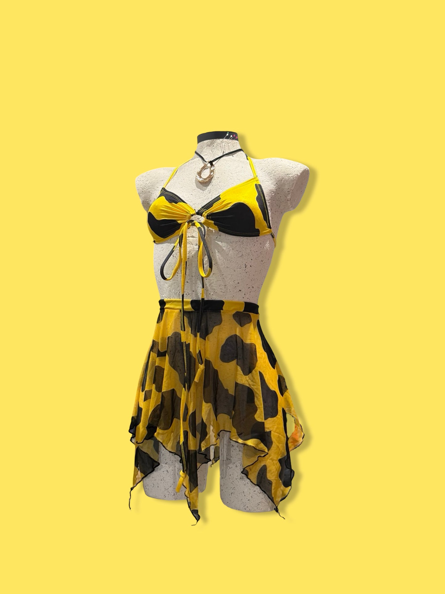 Sample sale// UK SIZE 8 Yellow cow fairy skirt set