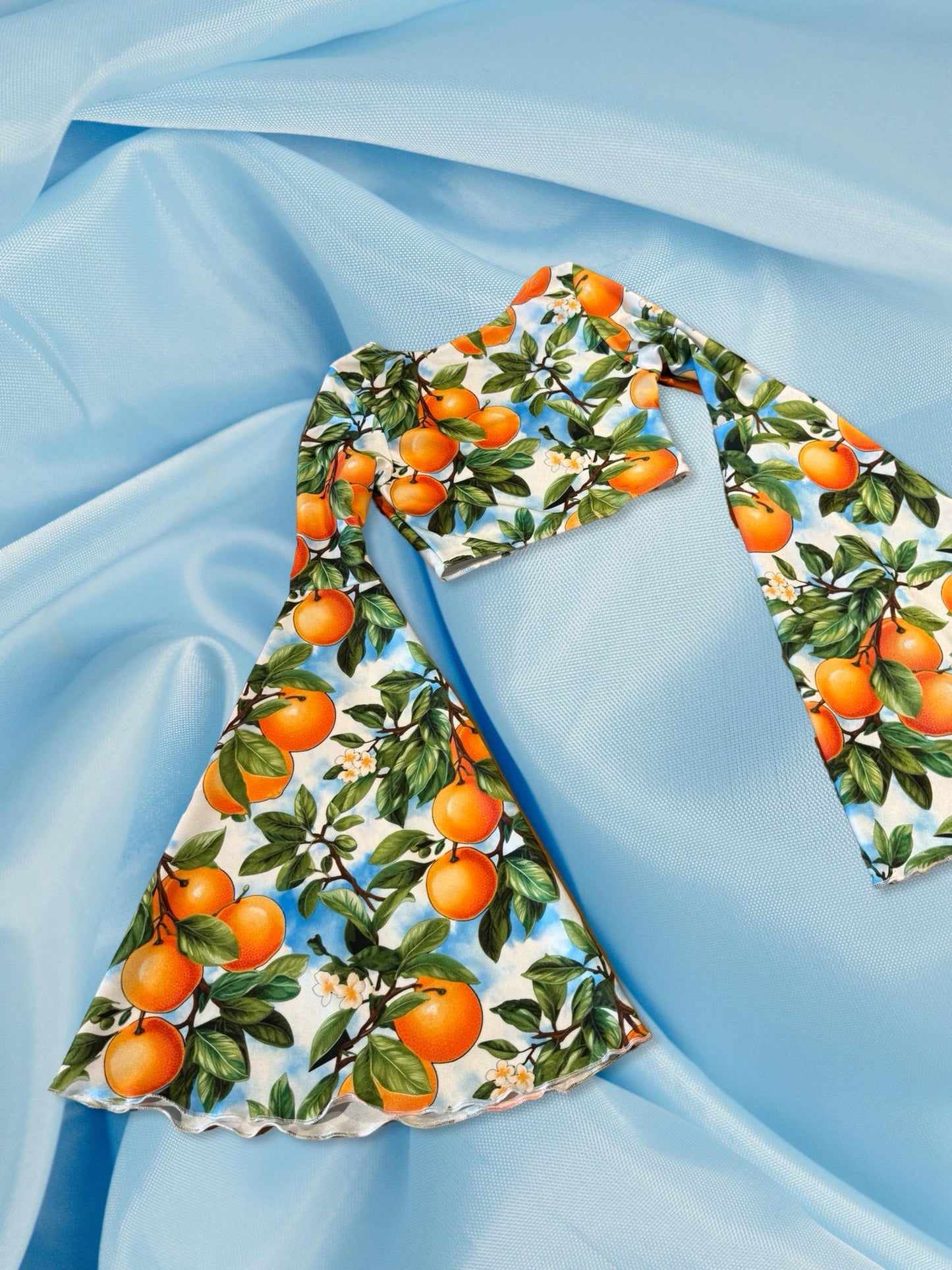 Jade x Cici- Orange cropped flared sleeve top