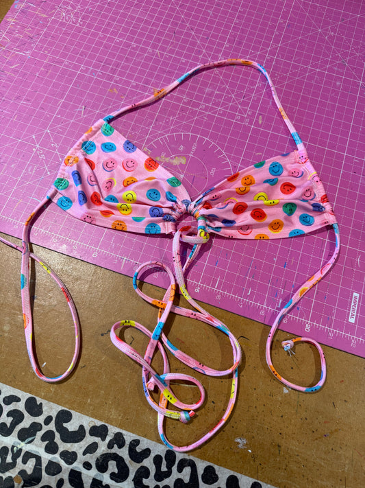 Sample sale// UK size small pink smiley bikini top
