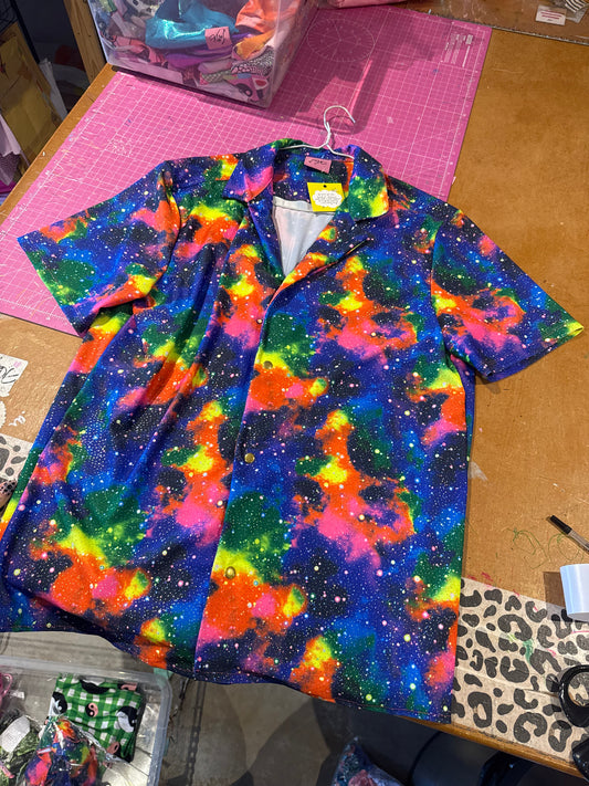 Sample sale// UK MENS size M  - neon skyline button down shirt