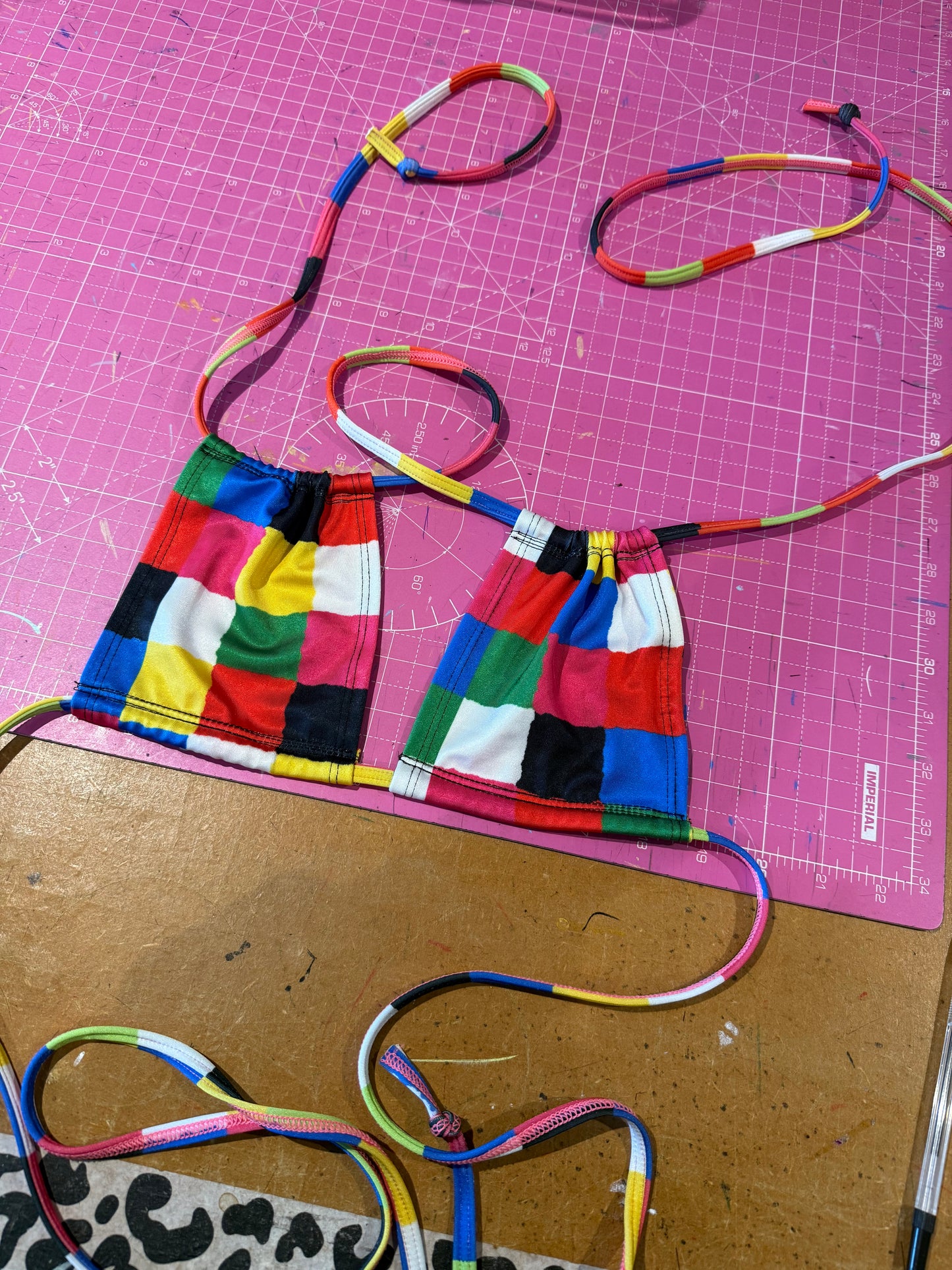 Sample sale// UK size small ELMA kini top *straps different colour print