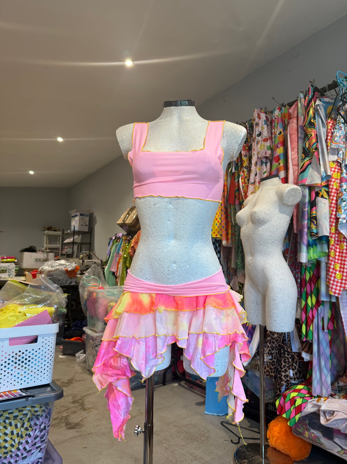 (R2S) UK 8 - One off - Pink tiedye ruffle skirt set.