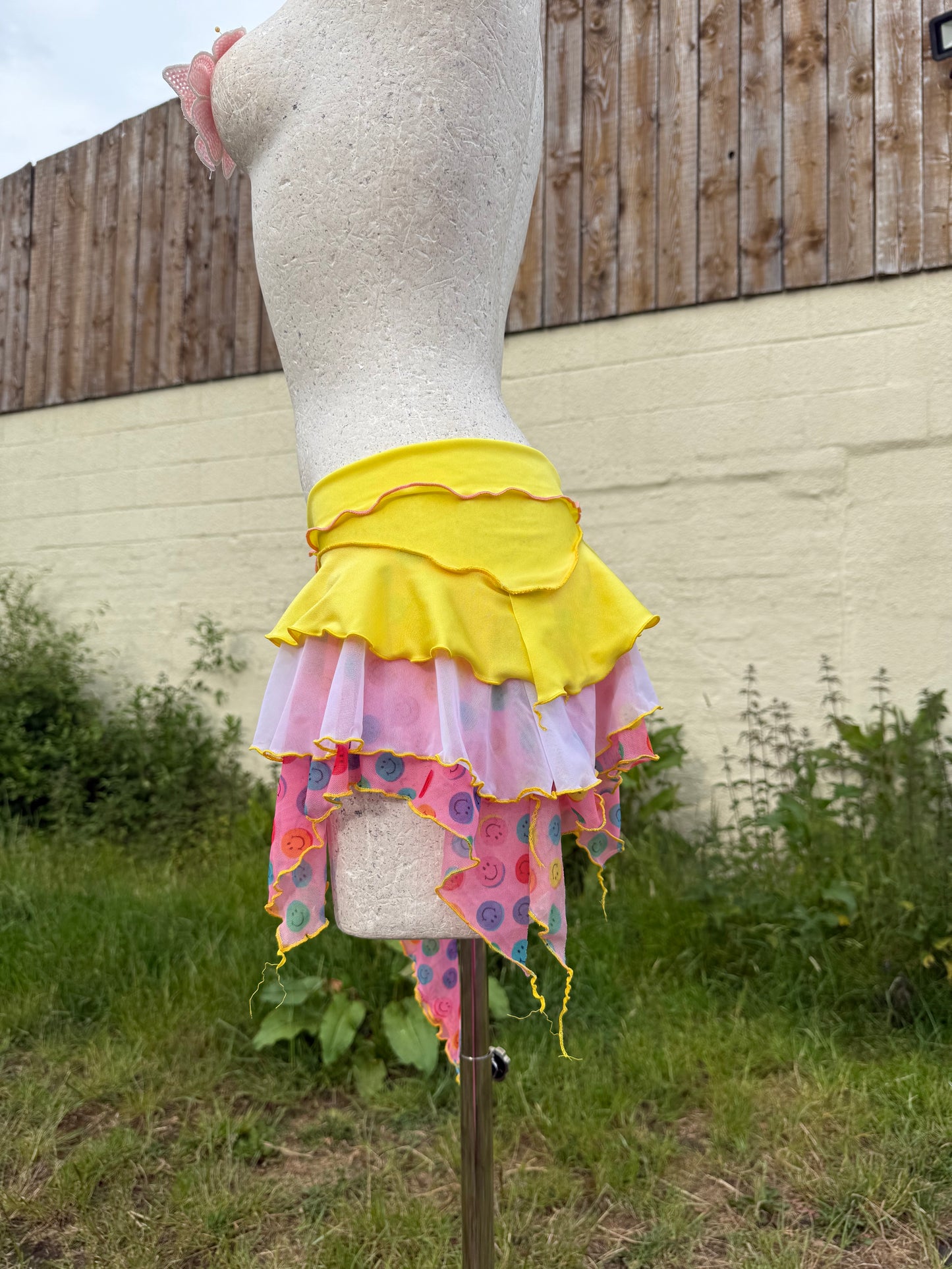 (R2S)  Zero Waste Smiley ruffle skirt with white mesh