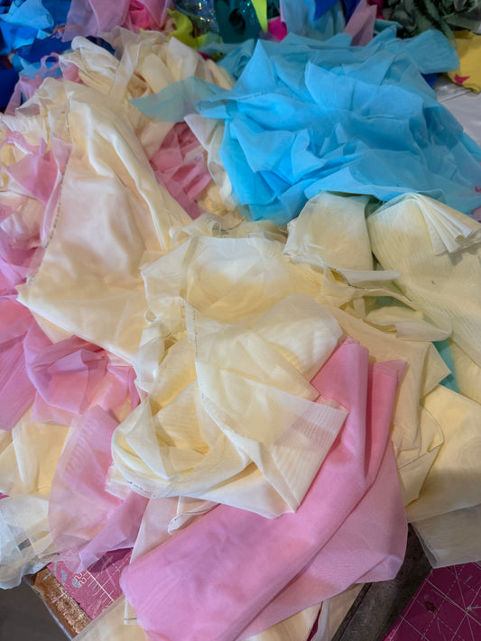 Mystery Maker bundles - PARCEL 2.* JUST MESH - Small parcel - 700g- 1kg
