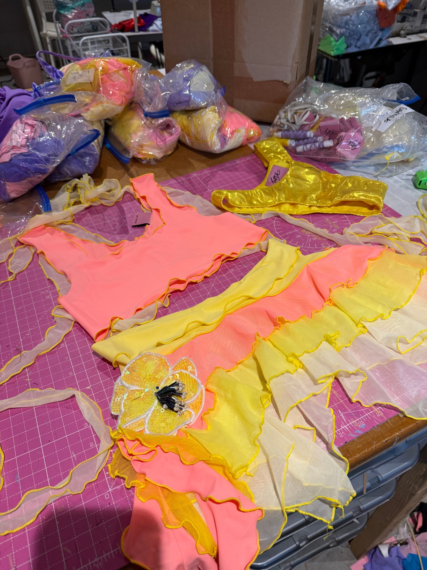 (R2S) Choose your size -  Lemon + Orange ruffle skirt set with HR bottoms