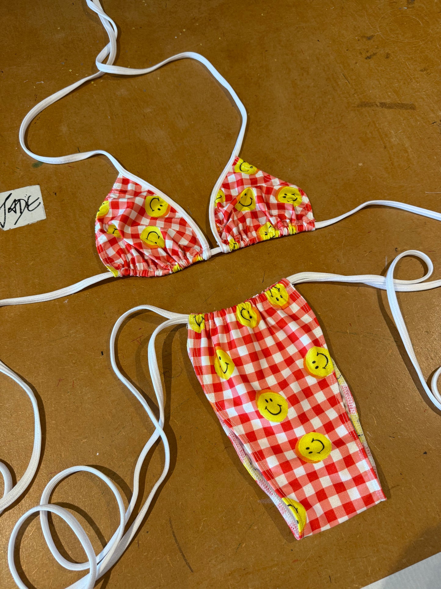 (M&R2S) Zero waste kini -Red Gingham Smiley