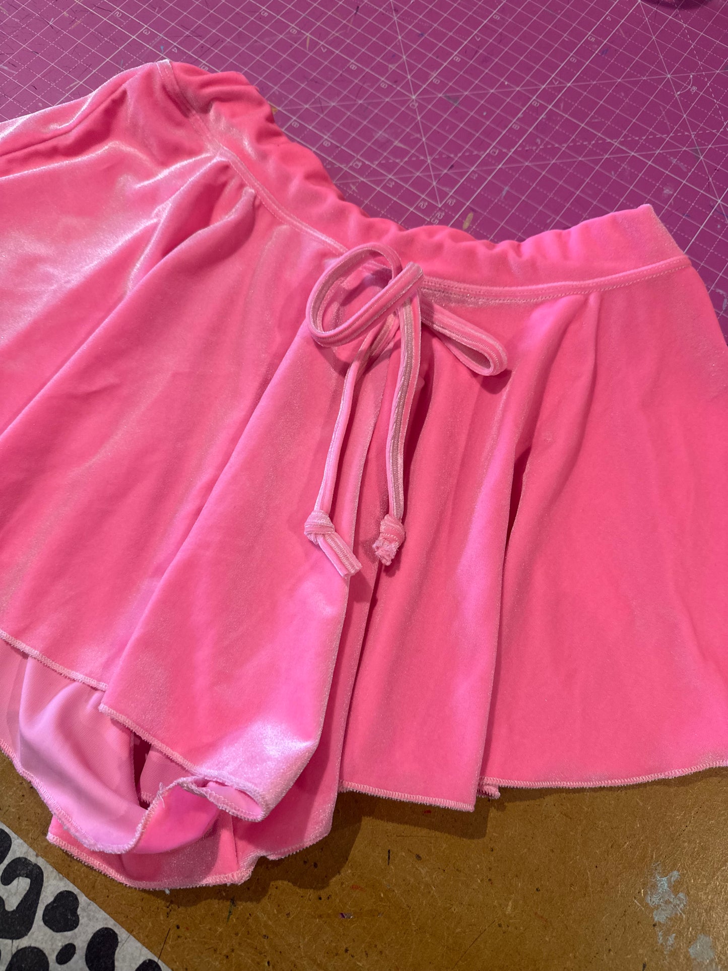 Sample sale// UK size 14- pink velvet fairy shorts