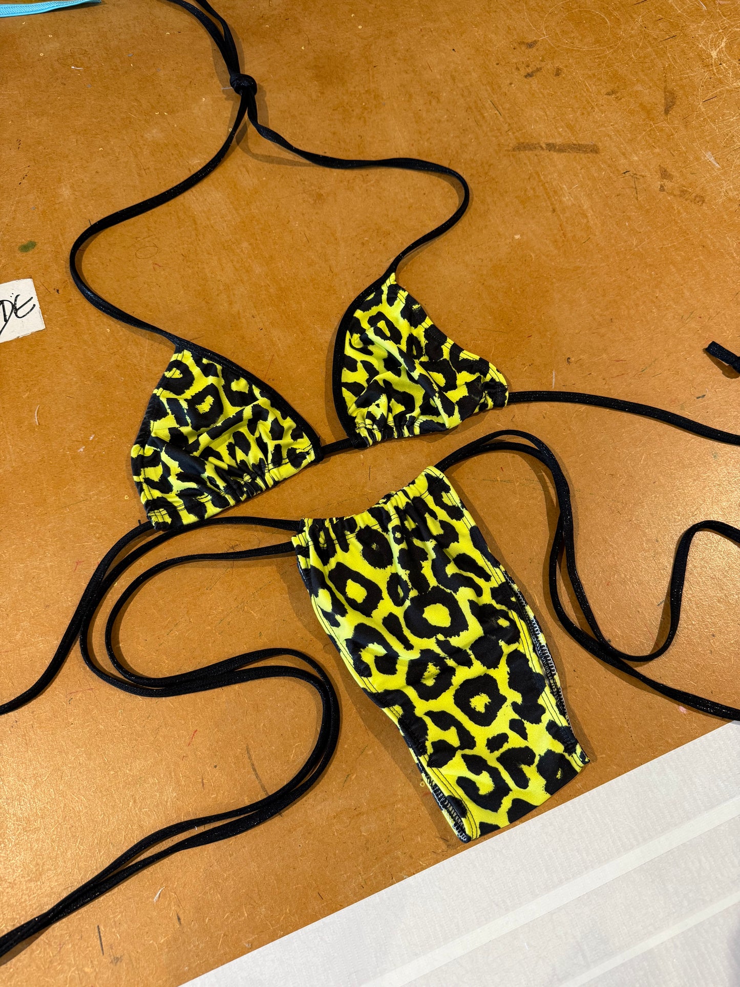 (M&R2S) Zero waste kini - Lime leopard triangle