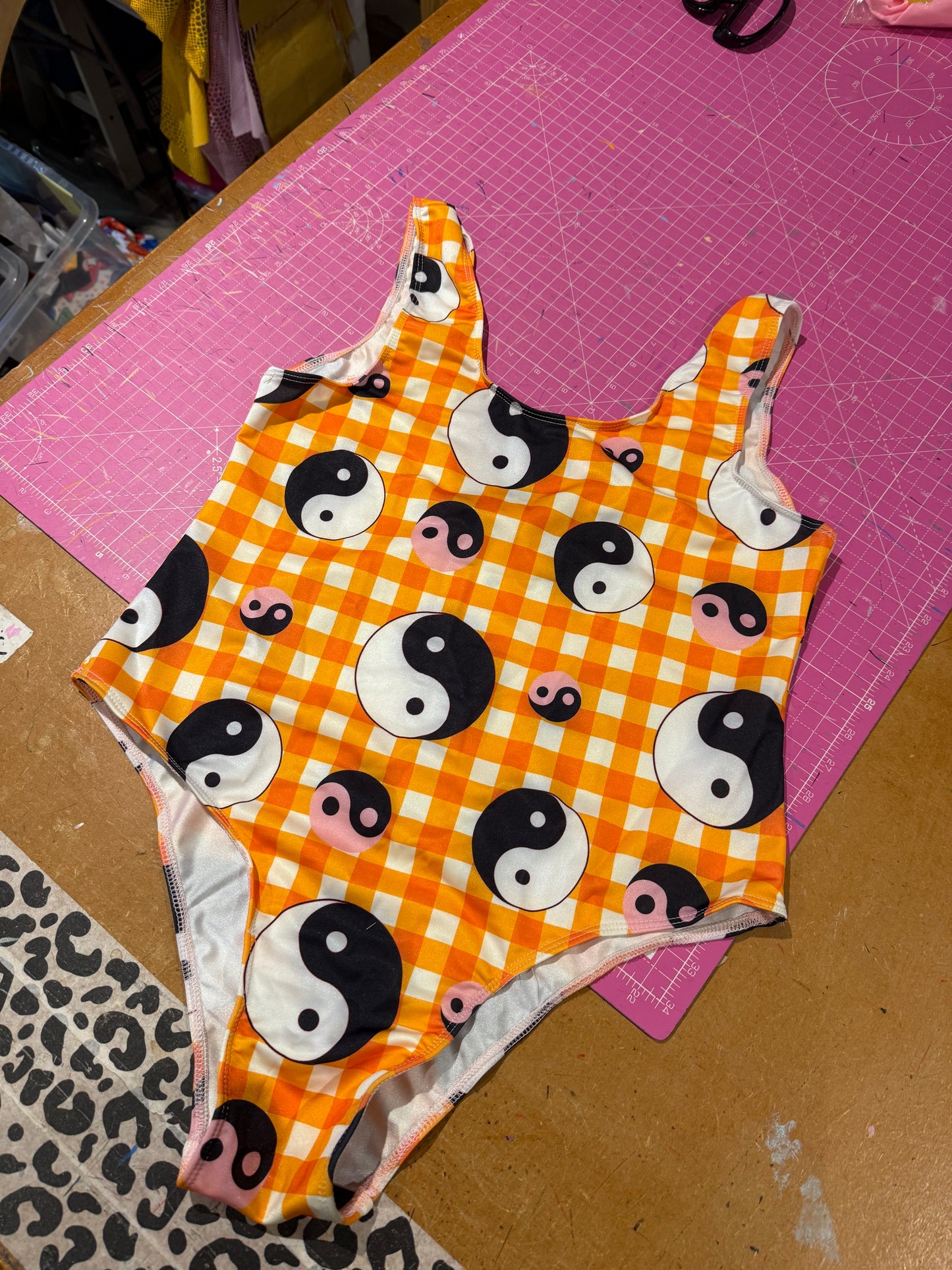 Sample sale// UK SIZE 16 Orange ying yang, leotard