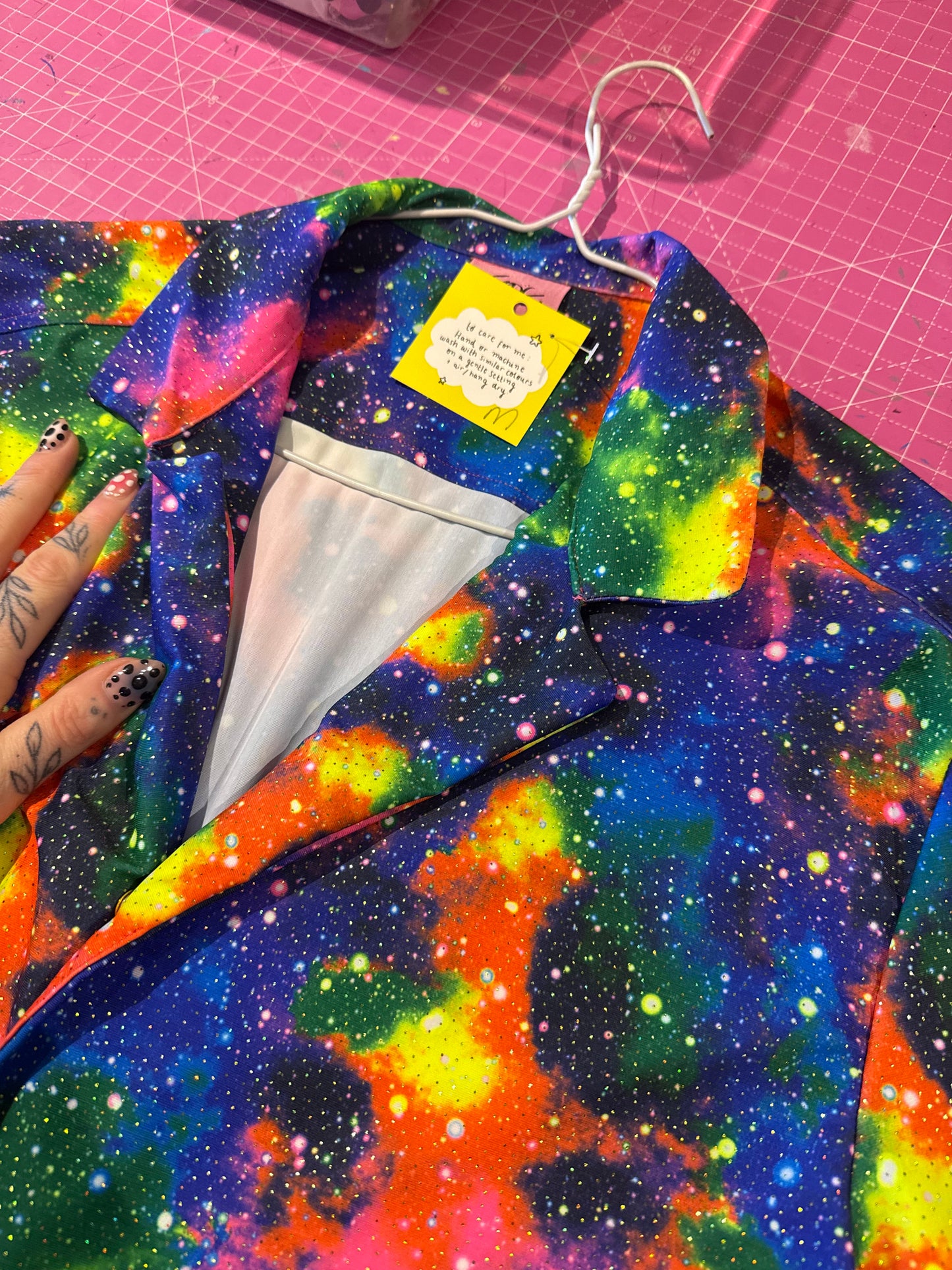 Sample sale// UK MENS size M  - neon skyline button down shirt