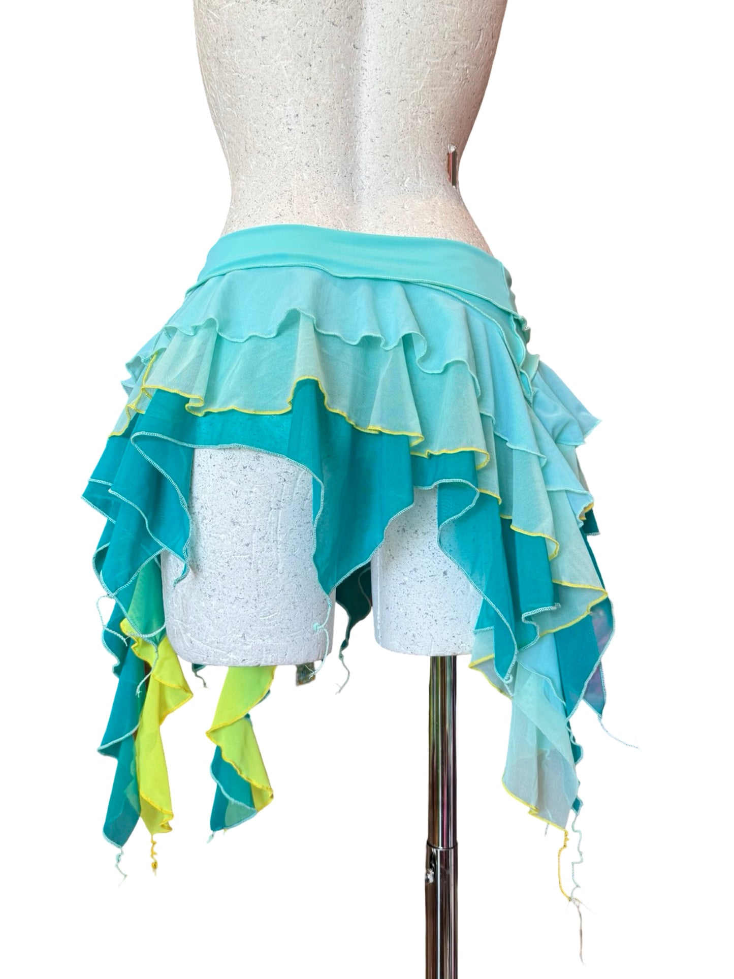 Bloom frilled set-
