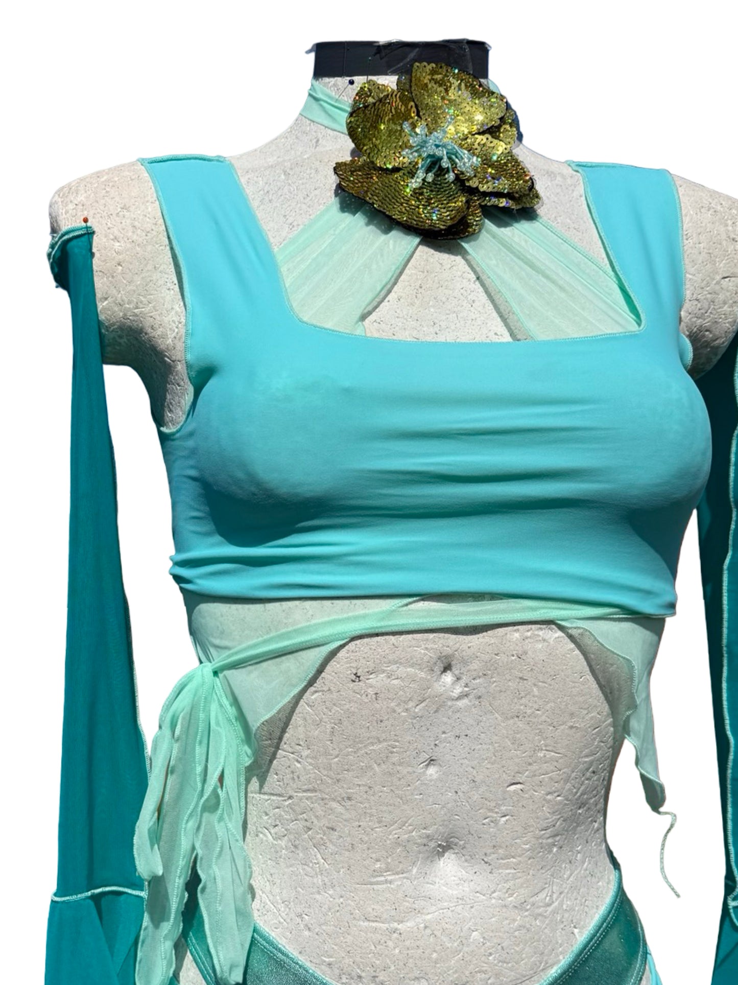 Bloom frilled set-