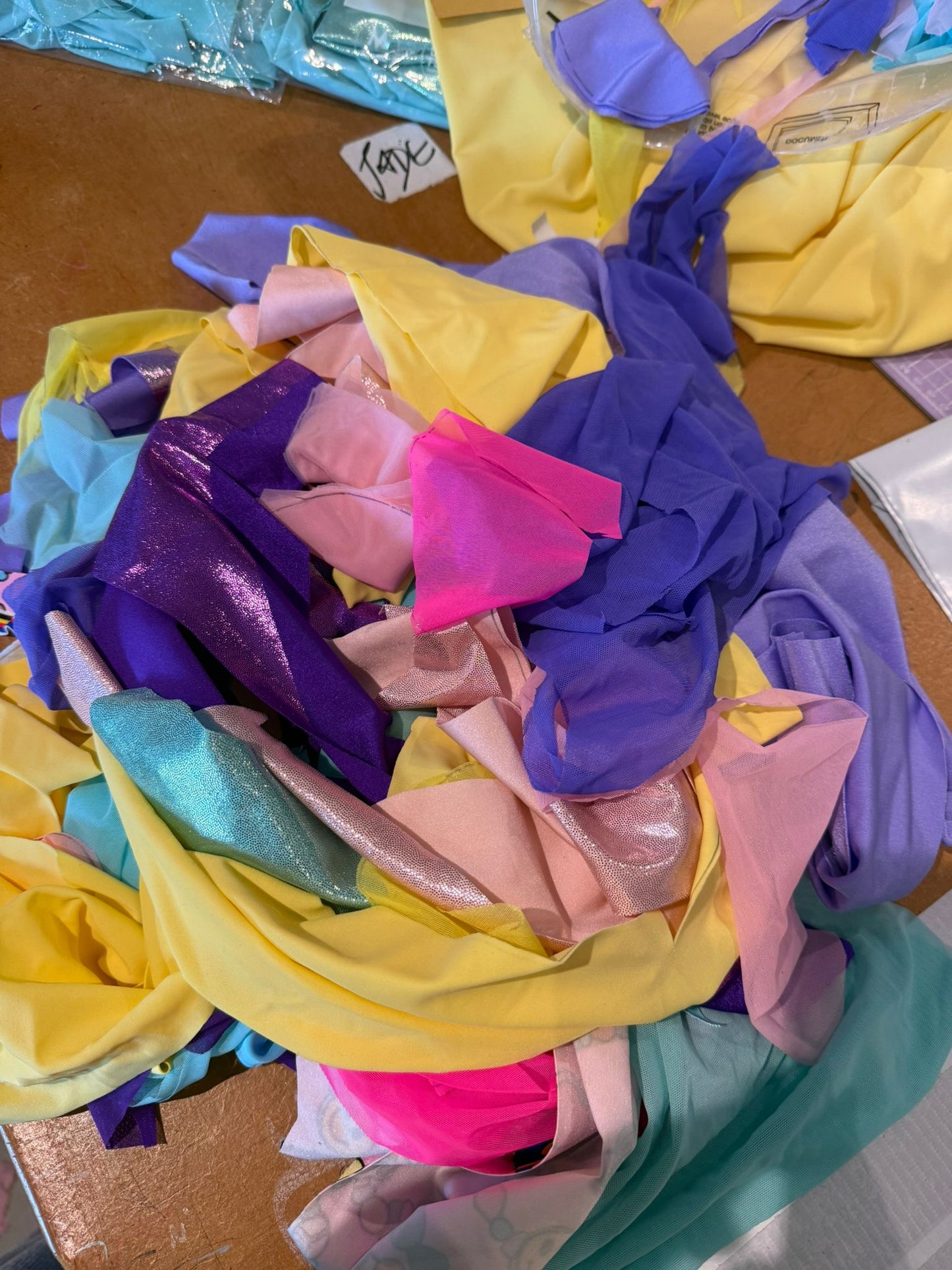 Mystery Maker bundles - PARCEL F* - Small parcel - 700g- 1kg
